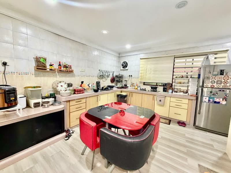 2-storey Terraced House for Sale in Bukit Jelutong (Shah Alam) - Aizuddin Ali - Kitchen - PropertyGuru.com.my