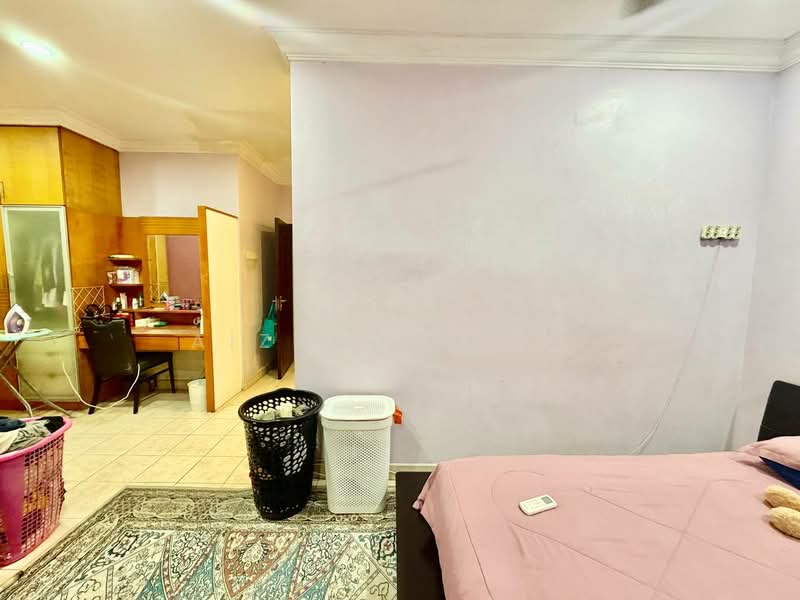 2-storey Terraced House for Sale in Bukit Jelutong (Shah Alam) - Aizuddin Ali - PropertyGuru.com.my