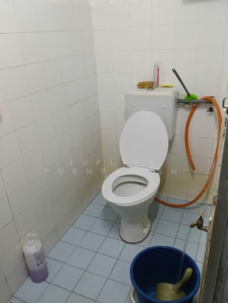 Apartment for Sale at Taman Koperasi Cuepacs - Jupiter Pushpakash - Bathroom - PropertyGuru.com.my
