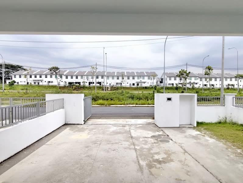 Cluster House for Sale in Skudai (Johor) - Azlina Muslim - Exterior - PropertyGuru.com.my