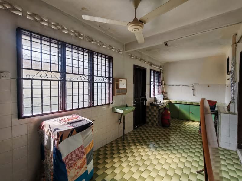 Rumah Teres 1 Tingkat untuk Dijual di Karak (Pahang) - Harry Chin - Kitchen - PropertyGuru.com.my