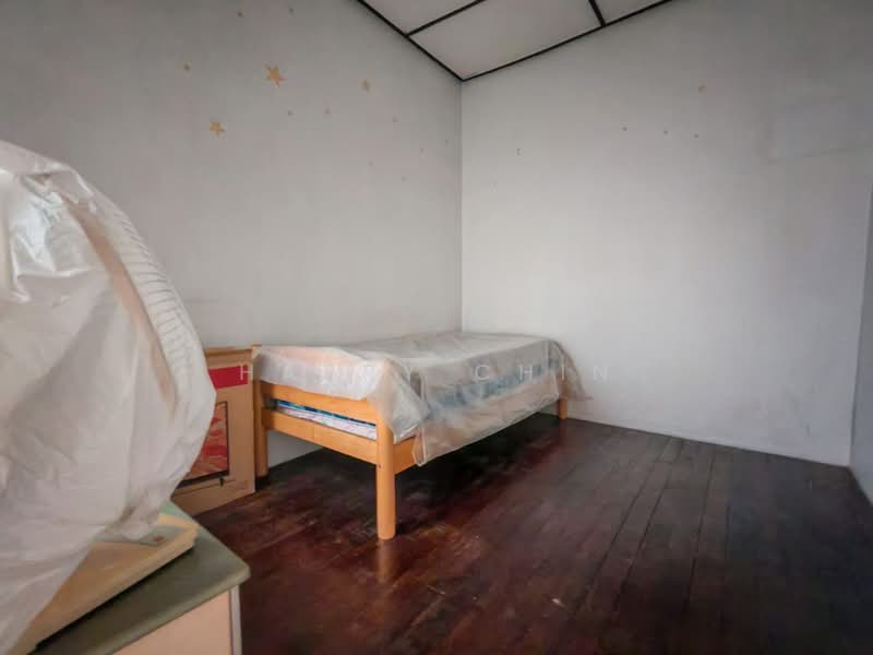 Rumah Teres 1 Tingkat untuk Dijual di Karak (Pahang) - Harry Chin - Bedroom - PropertyGuru.com.my