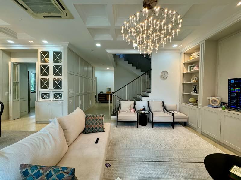 Semi-Detached House for Sale in Bukit Jelutong (Shah Alam) - Azli Ibrahim - Living Room - PropertyGuru.com.my