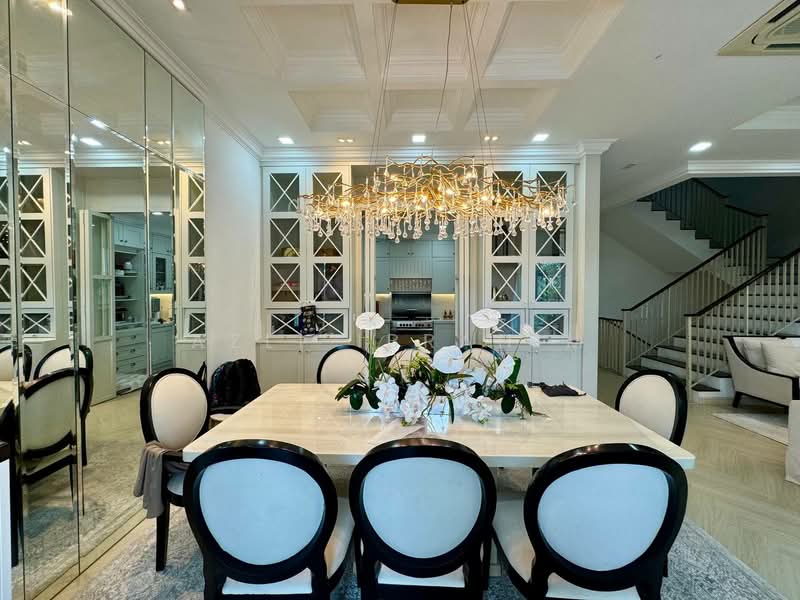 Semi-Detached House for Sale in Bukit Jelutong (Shah Alam) - Azli Ibrahim - Dining Room - PropertyGuru.com.my