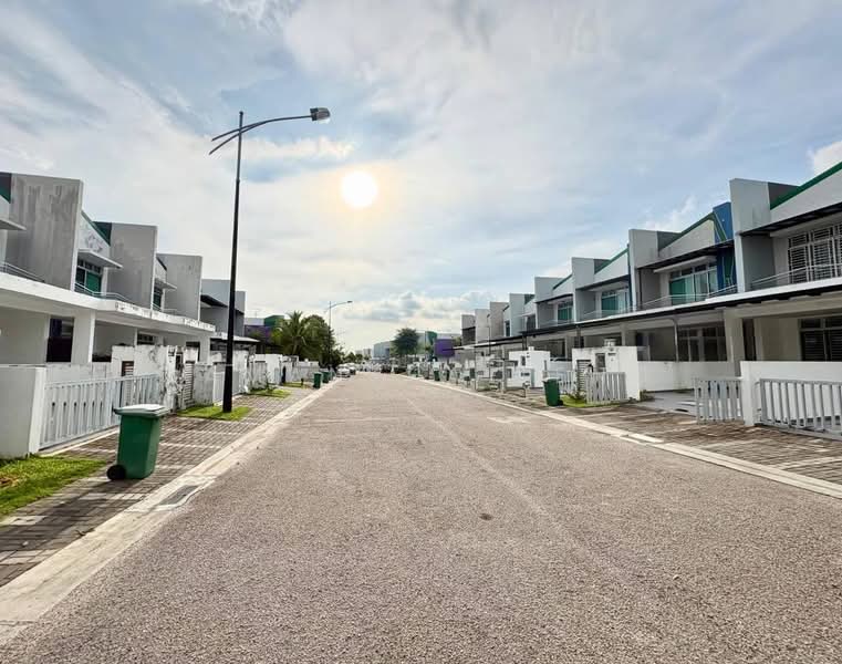 Rumah Teres 2 Tingkat untuk Dijual di Taman Mount Austin (Tebrau) - Samantha Teng - PropertyGuru.com.my
