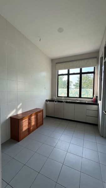 Semi-Detached House for Sale in Taman Nusa Idaman (Iskandar Puteri (Nusajaya)) - Anna Woon - Kitchen - PropertyGuru.com.my