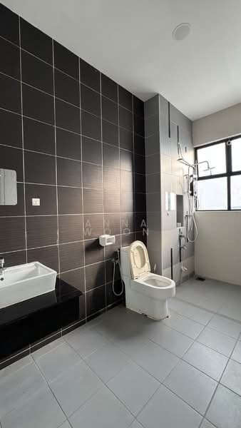 Semi-Detached House for Sale in Taman Nusa Idaman (Iskandar Puteri (Nusajaya)) - Anna Woon - Bathroom - PropertyGuru.com.my