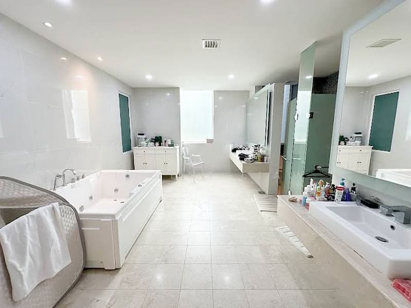 Rumah Berkembar untuk Dijual di Tropicana (Selangor) - Vincent Liaw - Bathroom - PropertyGuru.com.my
