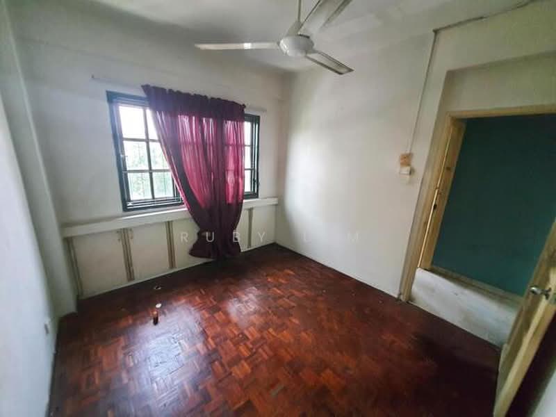 Pangsapuri untuk Dijual di Sunway Court - Ruby Lim - Bedroom - PropertyGuru.com.my