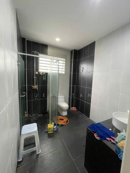Semi-Detached House for Sale in Taman Birch (Ipoh) - Jeff Tan - Bathroom - PropertyGuru.com.my