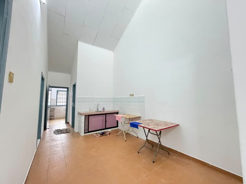 Rumah Teres 1 Tingkat untuk Disewa di Taman Flora Heights (Pasir Gudang) - Mavis Hew - Interior - PropertyGuru.com.my