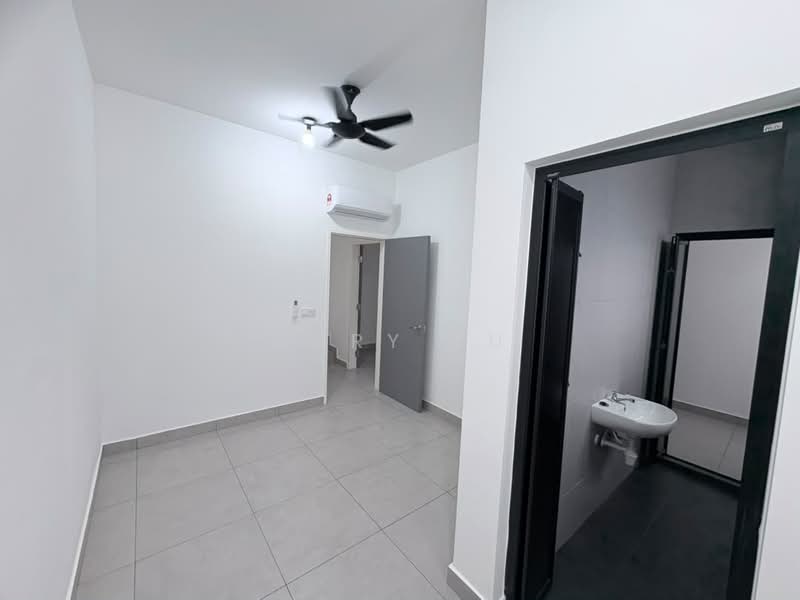Rumah Teres 2 Tingkat untuk Disewa di Taman Mount Austin (Tebrau) - Gary Tu - Interior - PropertyGuru.com.my