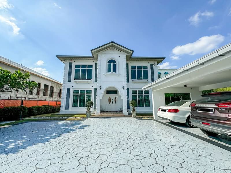 Bungalow for Sale in Seksyen 7 (Shah Alam) - Adzura Zamedin - Exterior - PropertyGuru.com.my