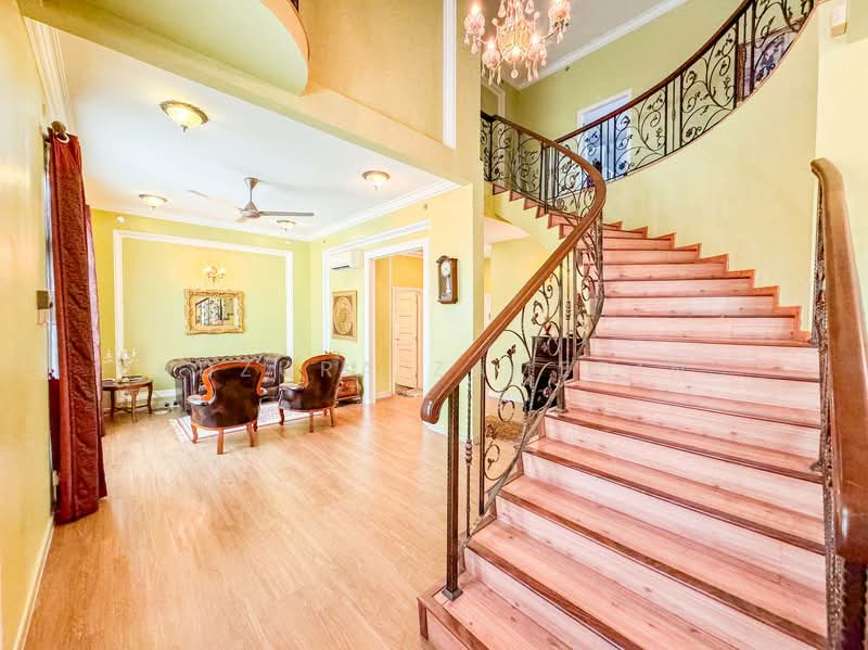 Bungalow for Sale in Seksyen 7 (Shah Alam) - Adzura Zamedin - Living Room - PropertyGuru.com.my