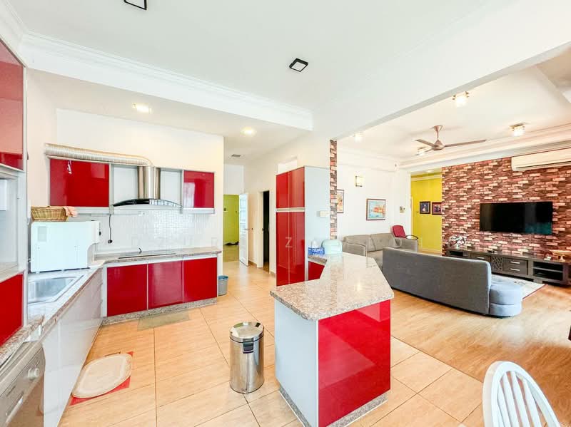 Bungalow for Sale in Seksyen 7 (Shah Alam) - Adzura Zamedin - Kitchen - PropertyGuru.com.my