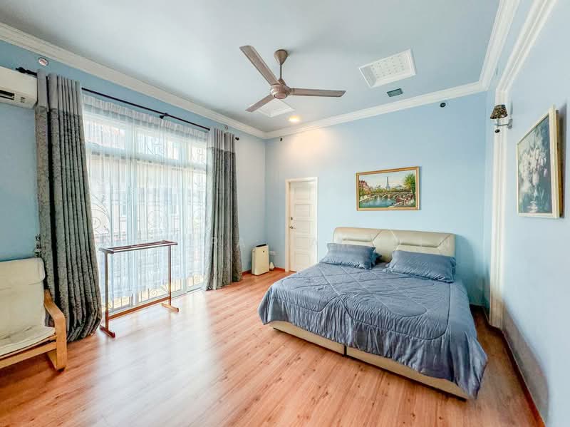 Bungalow for Sale in Seksyen 7 (Shah Alam) - Adzura Zamedin - Bedroom - PropertyGuru.com.my