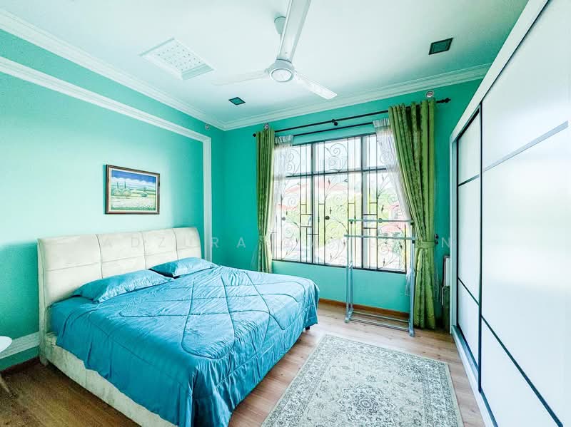 Bungalow for Sale in Seksyen 7 (Shah Alam) - Adzura Zamedin - Bedroom - PropertyGuru.com.my