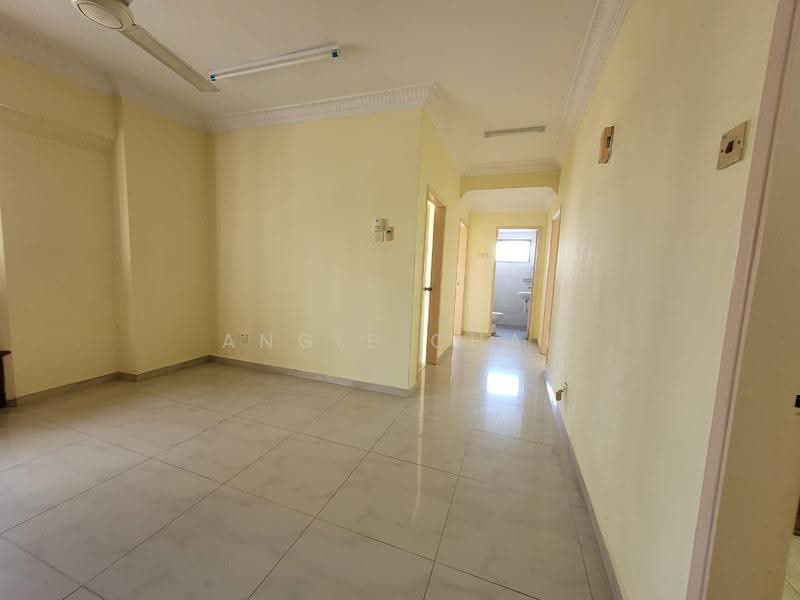 Condominium for Sale at Kelana Parkview Condominium - Angie Chai - Living Room - PropertyGuru.com.my