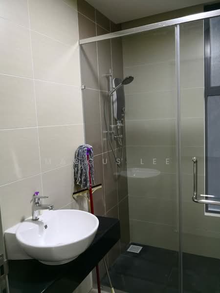 Servis Apartment untuk Disewa di LakePark Residence @ KL North - Marcus Lee - Bathroom - PropertyGuru.com.my