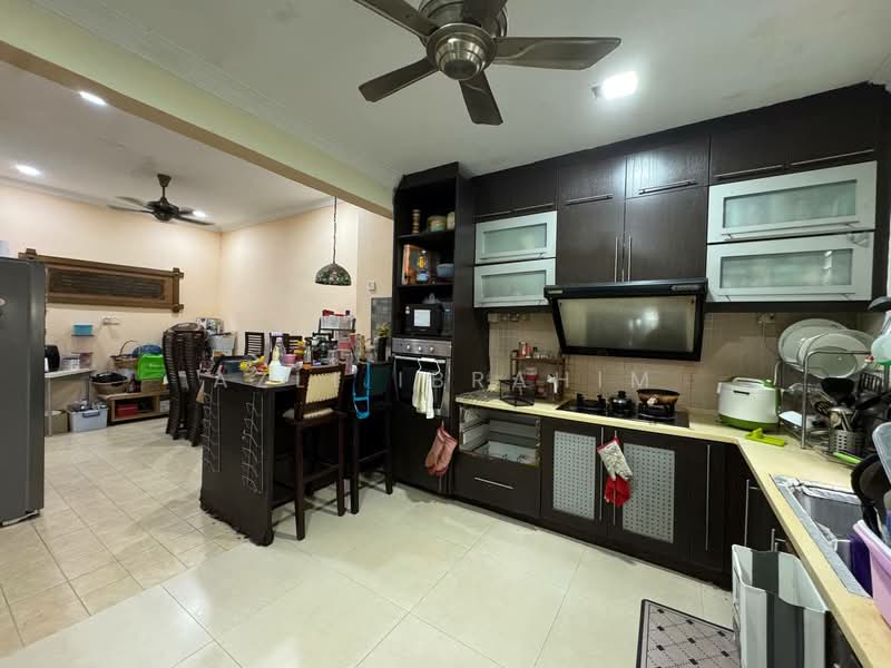 Rumah Teres 2 Tingkat untuk Dijual di Alam Damai (Cheras) - Azli Ibrahim - Kitchen - PropertyGuru.com.my