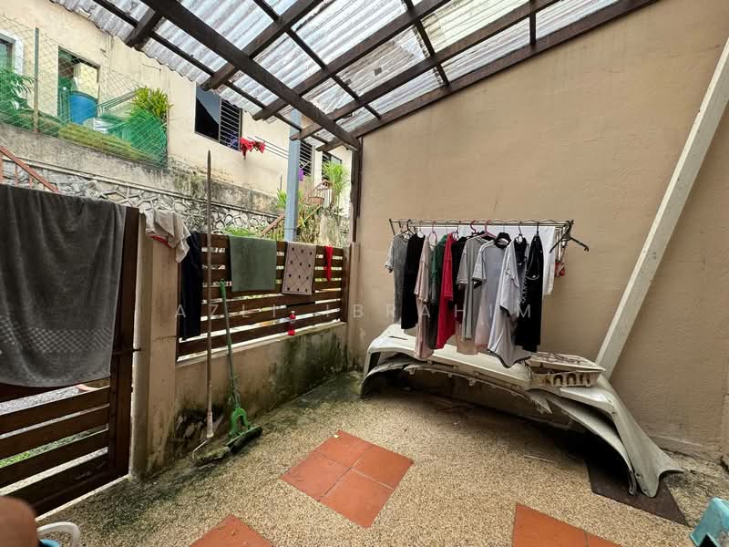 Rumah Teres 2 Tingkat untuk Dijual di Alam Damai (Cheras) - Azli Ibrahim - Exterior - PropertyGuru.com.my