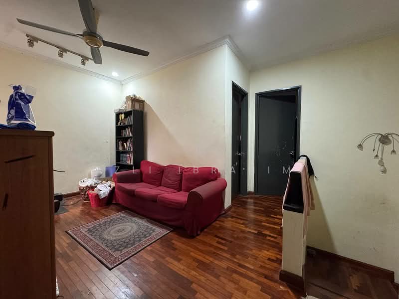 Rumah Teres 2 Tingkat untuk Dijual di Alam Damai (Cheras) - Azli Ibrahim - Living Room - PropertyGuru.com.my