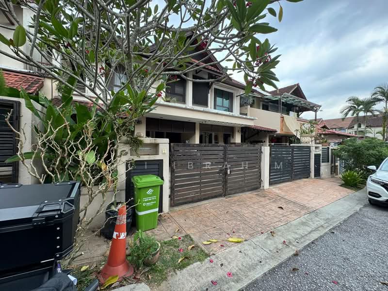 Rumah Teres 2 Tingkat untuk Dijual di Alam Damai (Cheras) - Azli Ibrahim - Exterior - PropertyGuru.com.my