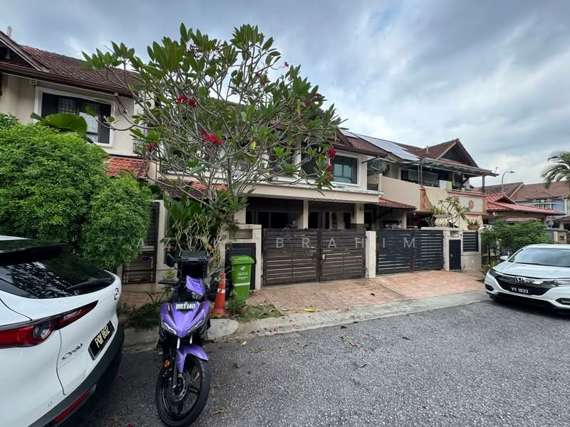 Rumah Teres 2 Tingkat untuk Dijual di Alam Damai (Cheras) - Azli Ibrahim - Exterior - PropertyGuru.com.my