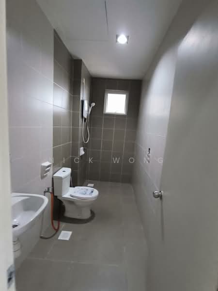 Servis Apartment untuk Disewa di BSP 21 - Nick Wong - Bathroom - PropertyGuru.com.my