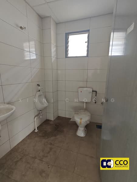 Factory for Rent in Ipoh (Perak) - Xinni Choong - Bathroom - PropertyGuru.com.my