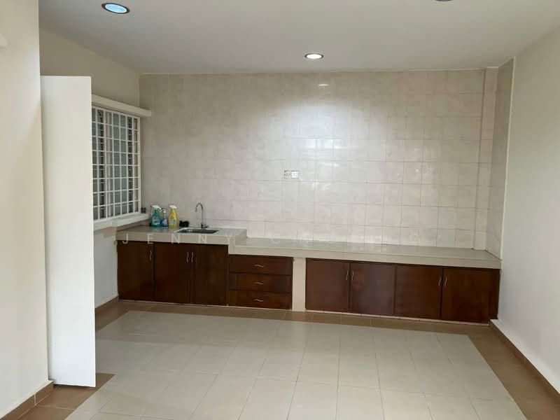 Semi-Detached House for Rent in Taman Koperasi Cuepacs (Cheras) - Jenny Choong - Kitchen - PropertyGuru.com.my