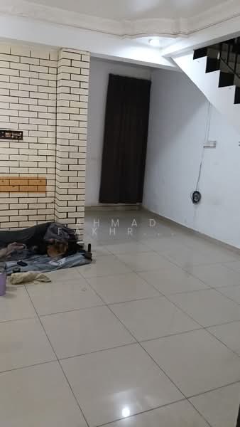 2-storey Terraced House for Sale in Taman Puteri Wangsa (Ulu Tiram) - Ahmad Fakhruddin - PropertyGuru.com.my