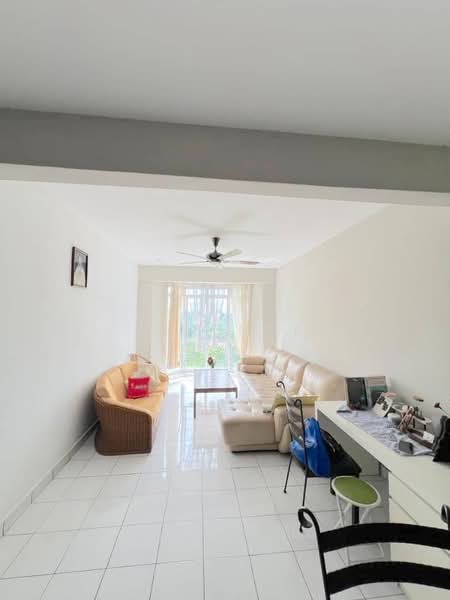 Condominium for Sale at Subang Ville Aman Luxury Condominiums - Xin Nee - Living Room - PropertyGuru.com.my