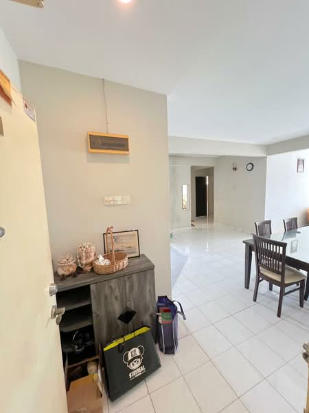 Condominium for Sale at Subang Ville Aman Luxury Condominiums - Xin Nee - Entrance - PropertyGuru.com.my