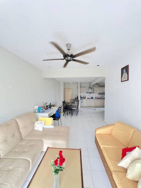 Condominium for Sale at Subang Ville Aman Luxury Condominiums - Xin Nee - Living Room - PropertyGuru.com.my