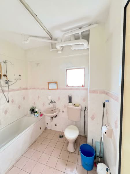 Condominium for Sale at Subang Ville Aman Luxury Condominiums - Xin Nee - Bathroom - PropertyGuru.com.my
