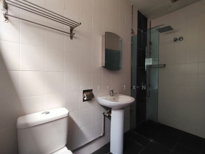 Bungalow for Sale in Kota Kemuning (Shah Alam) - Shirley Tan - Bathroom - PropertyGuru.com.my