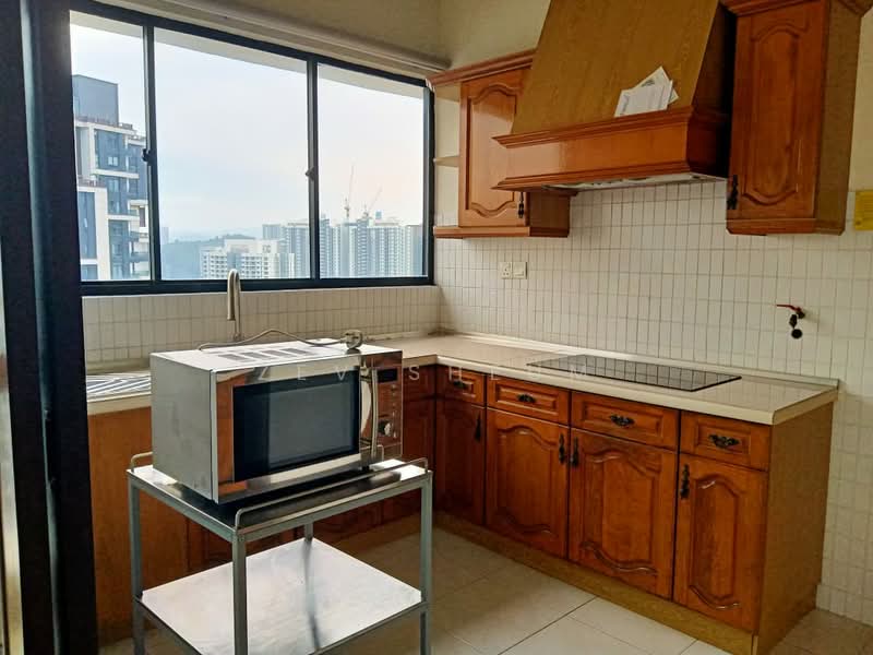 Servis Apartment untuk Dijual di Mont Kiara Pines - Zev Sheum - Kitchen - PropertyGuru.com.my