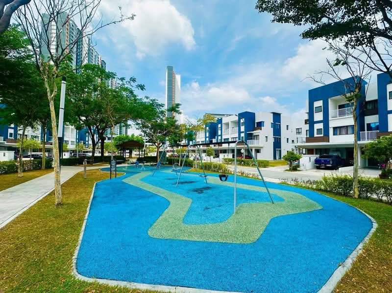 Townhouse for Sale in Sepang (Selangor) - JX Chong - Exterior - PropertyGuru.com.my