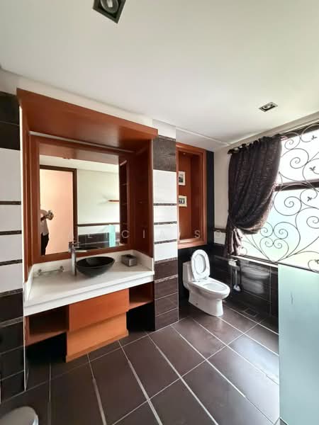 Rumah Banglo untuk Dijual di Shah Alam (Selangor) - Alicia Soo - Bathroom - PropertyGuru.com.my