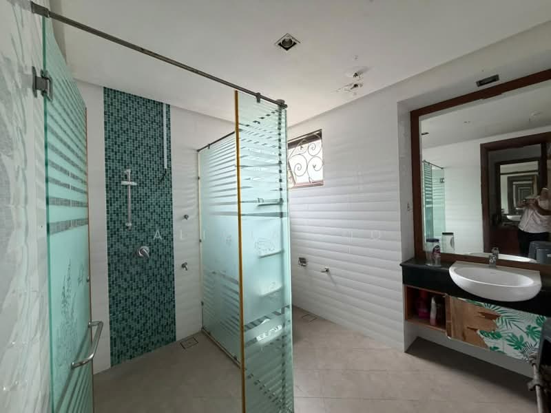 Rumah Banglo untuk Dijual di Shah Alam (Selangor) - Alicia Soo - Bathroom - PropertyGuru.com.my