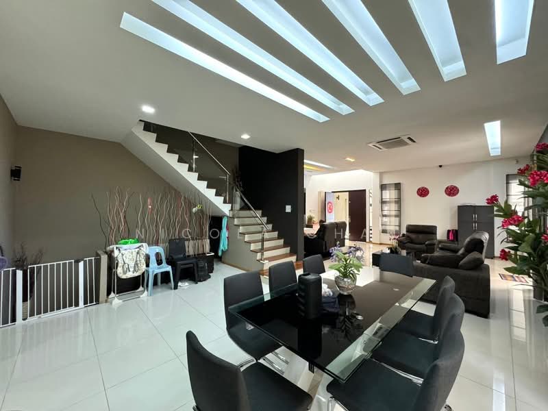 Rumah Berkembar untuk Dijual di Kuching (Sarawak) - Nicola Chan - Living Room - PropertyGuru.com.my