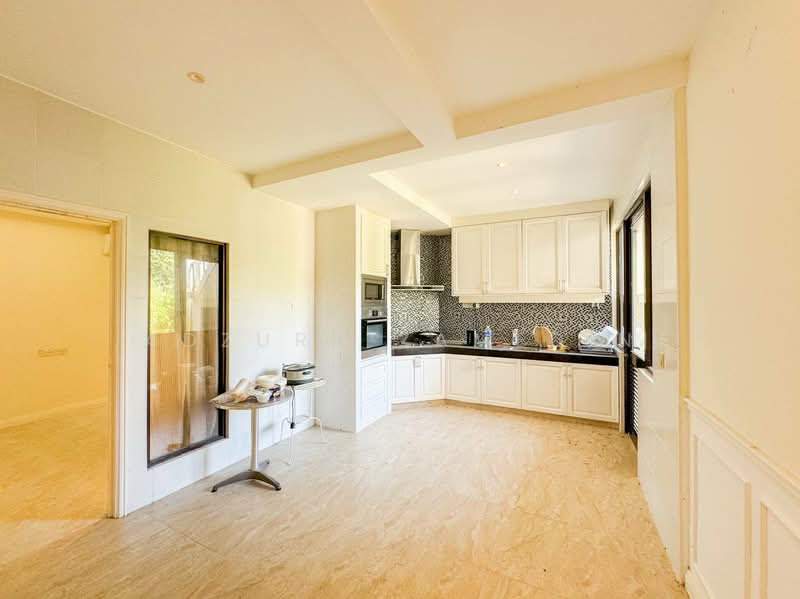 Bungalow for Sale in Ampang (Selangor) - Adzura Zamedin - Kitchen - PropertyGuru.com.my