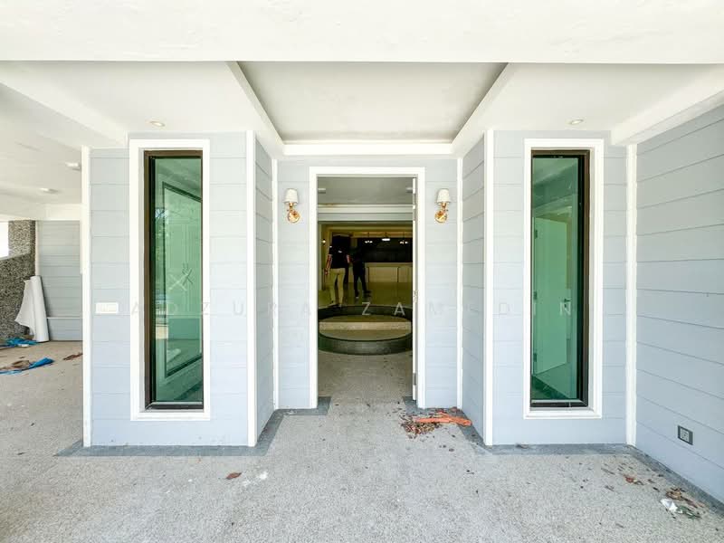 Bungalow for Sale in Ampang (Selangor) - Adzura Zamedin - Entrance - PropertyGuru.com.my