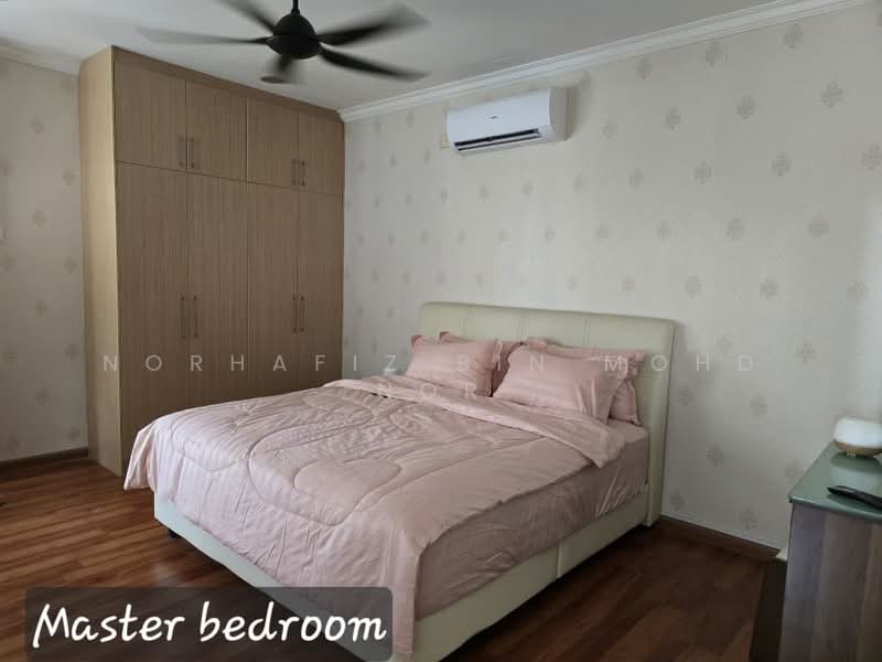 Rumah Berkembar untuk Dijual di Presint 18 (Putrajaya) - Norhafiz Bin Mohd Nor - Master Bedroom - PropertyGuru.com.my