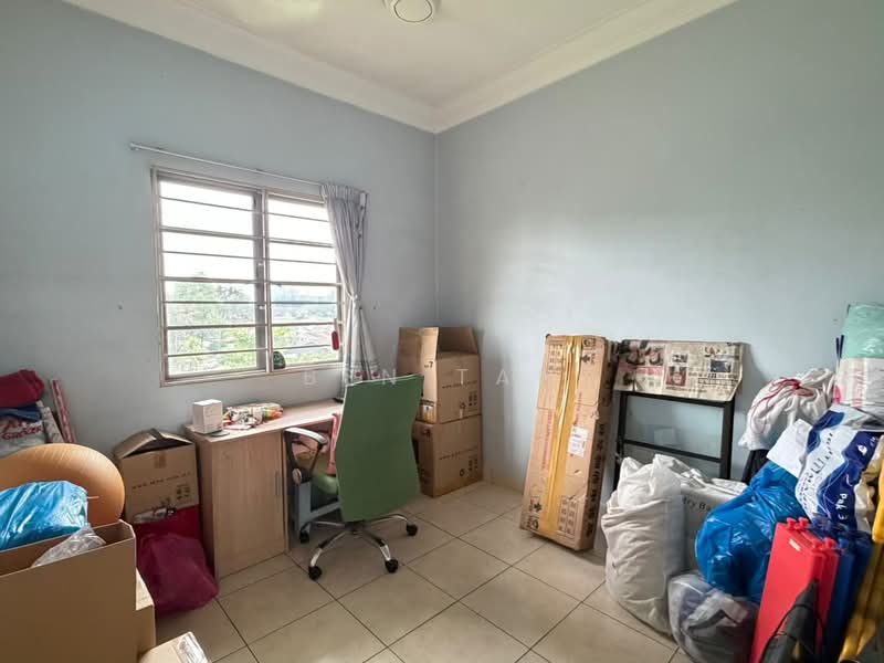 Rumah Bandar untuk Dijual di Petaling Jaya (Selangor) - Ben Tan - Study - PropertyGuru.com.my