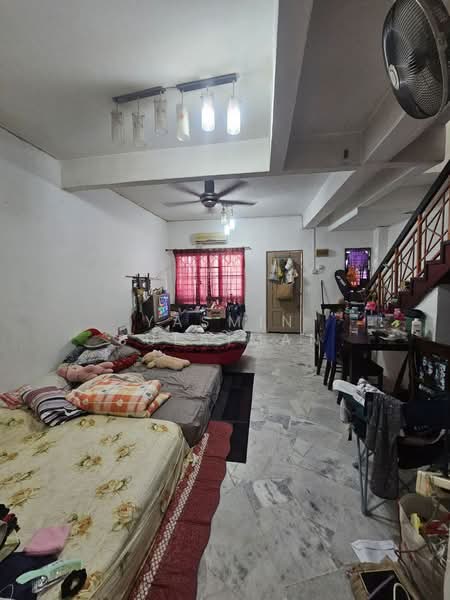 Rumah Teres 2 Tingkat untuk Dijual di Bandar Bukit Mahkota (Bangi) - Yasmin Sulaiman - Living Room - PropertyGuru.com.my