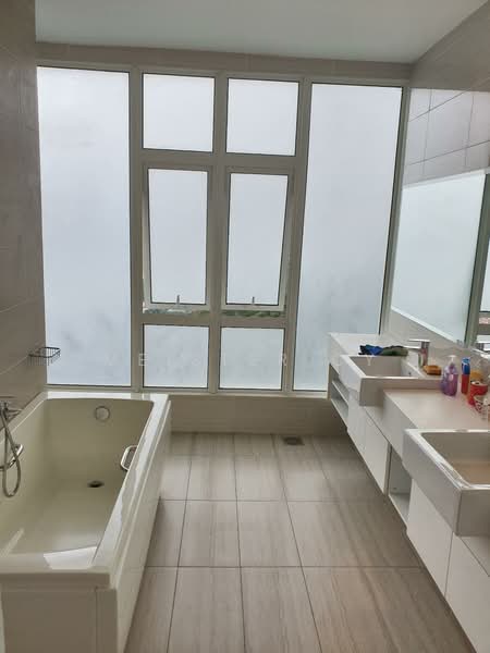 Kondominium untuk Dijual di Damansara Foresta - Meister CY - Bathroom - PropertyGuru.com.my