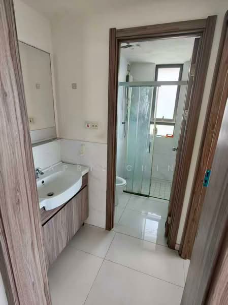 Pangsapuri untuk Disewa di Starview Bay @ Forest City - April Chin - Bathroom - PropertyGuru.com.my