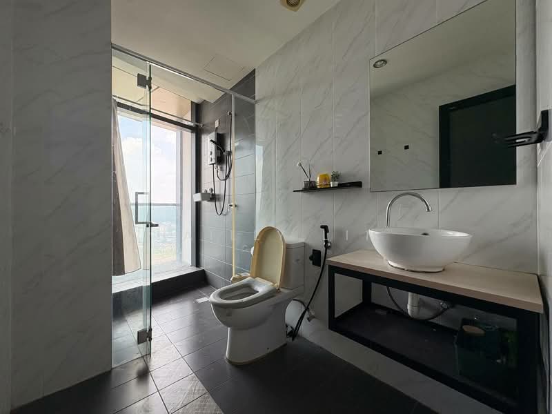 Servis Apartment untuk Disewa di Marriot International Hotel @ Empire City - Hailey Lim - Bathroom - PropertyGuru.com.my